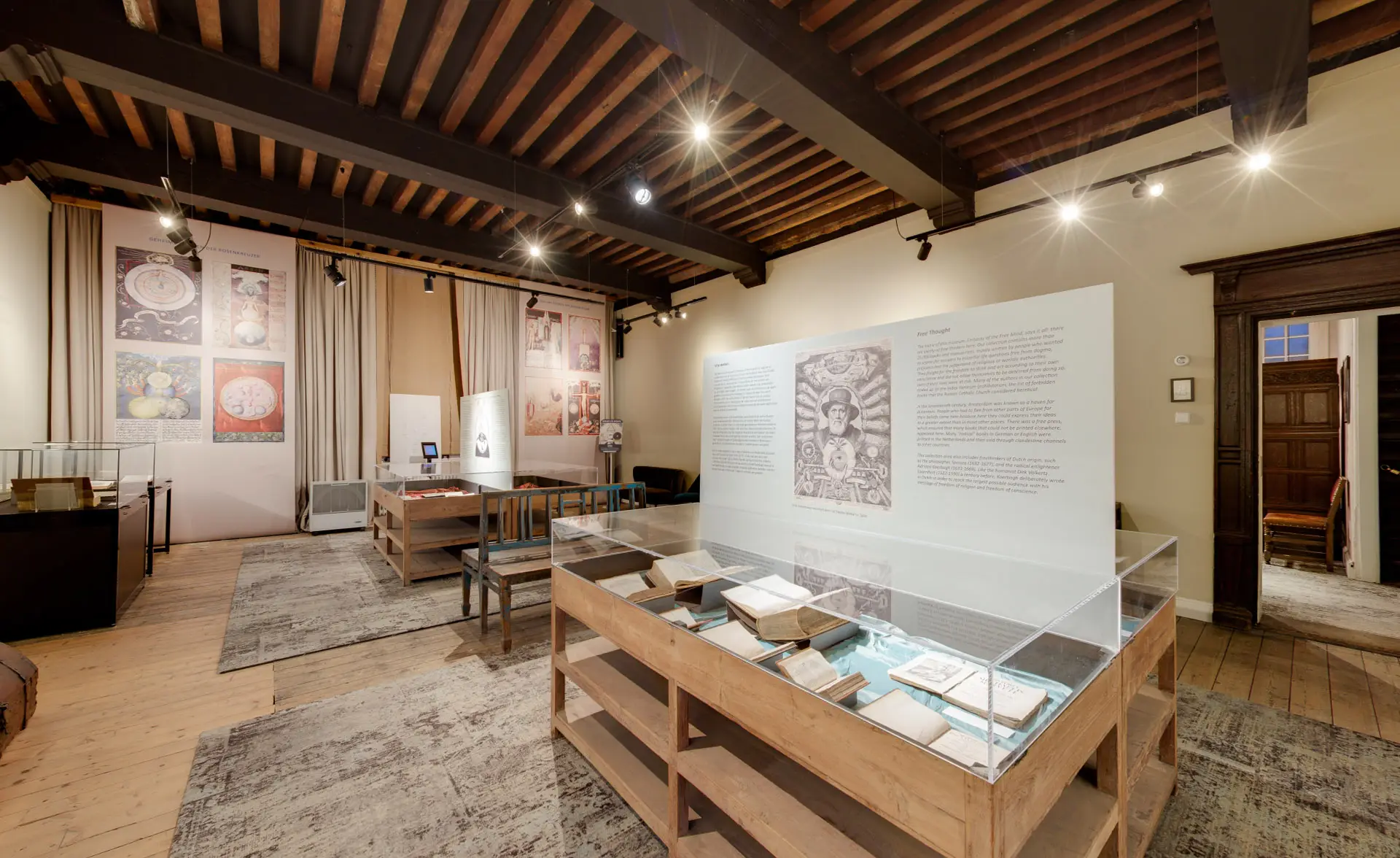 Tentoonstelling House of the Living Books