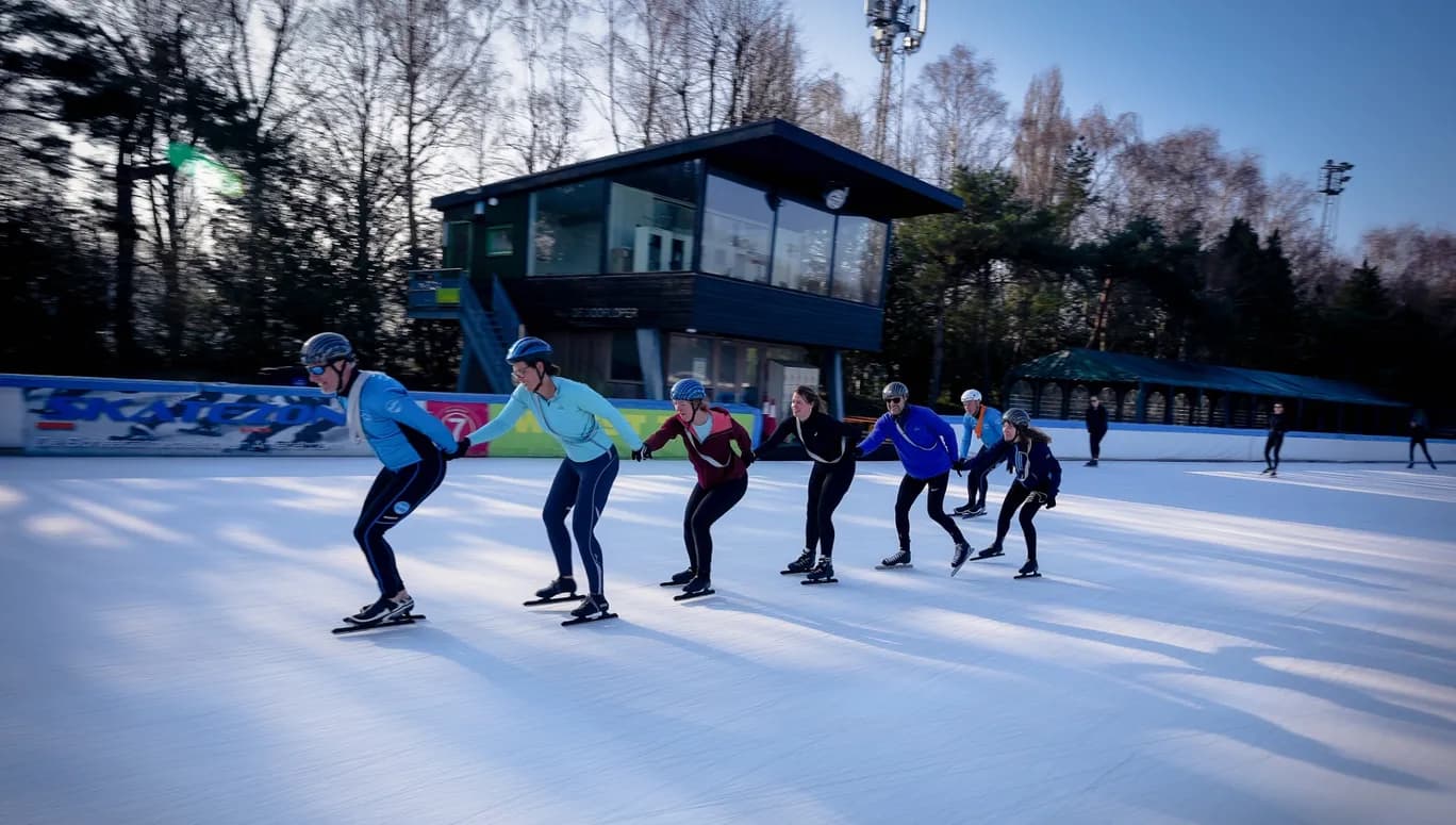 Jaap Eden Baan people ice skating