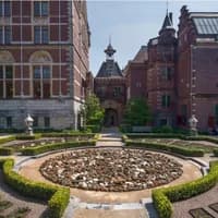 Richard Long exterior art installation in the Rijksmuseum Gardens 2023