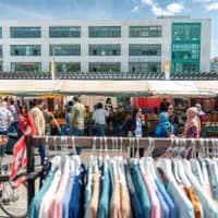 People shopping at the Plein 4045 market