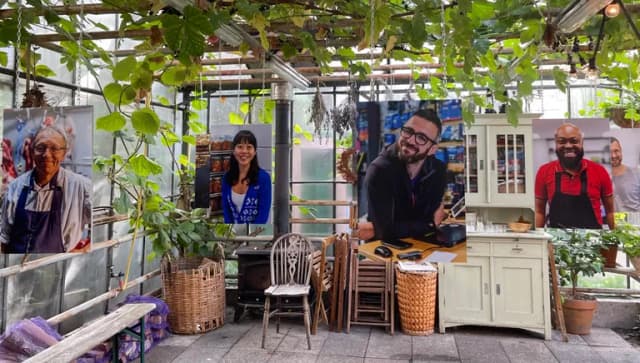 Kas Keerweer interior with photo exhibition