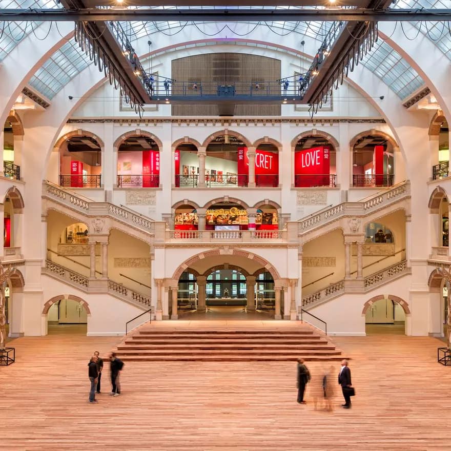 Tropenmuseum main hall of museum