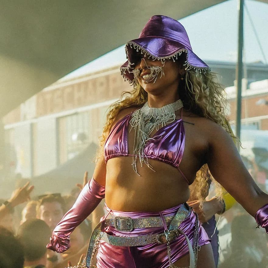 Woman dancing at Tropikali