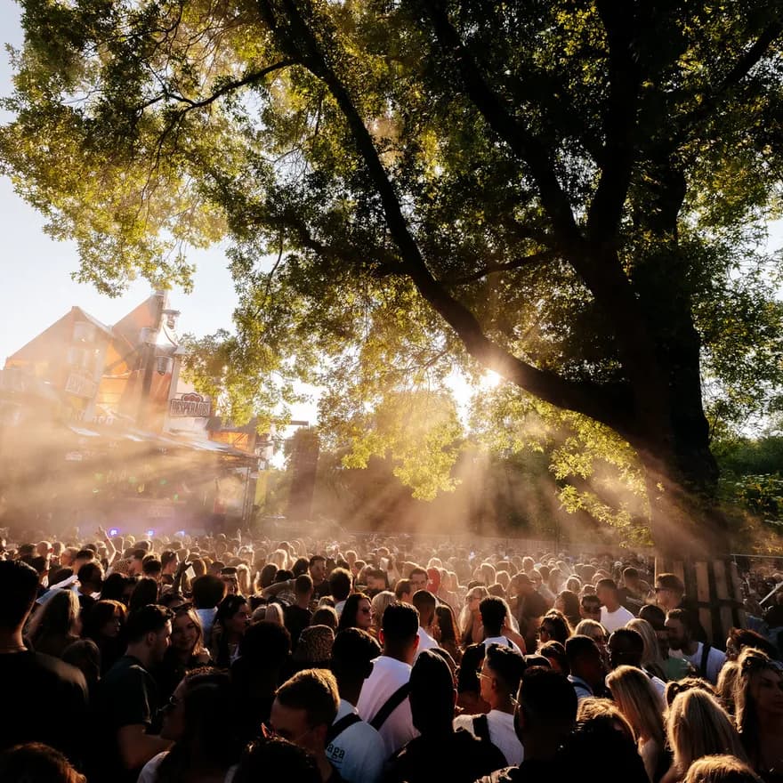 Amsterdam Open Air Festival, dancers at music festival at Gaasperpark in Zuidoost
