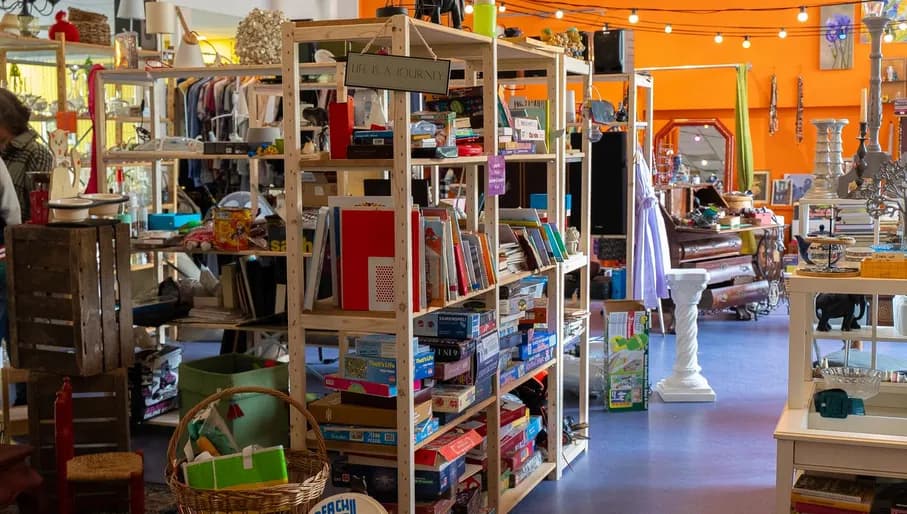 Lola Luid, cultural center, broedplaats Nieuw-West, interior