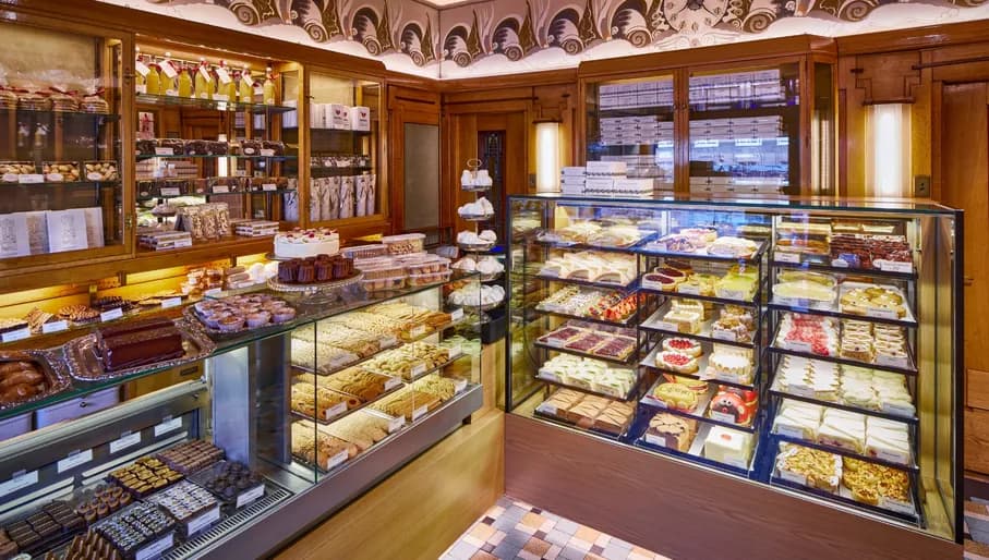 Holtkamp patisserie interior