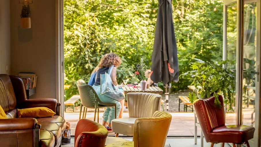 Terrasmus Erasmus park cafe interiors