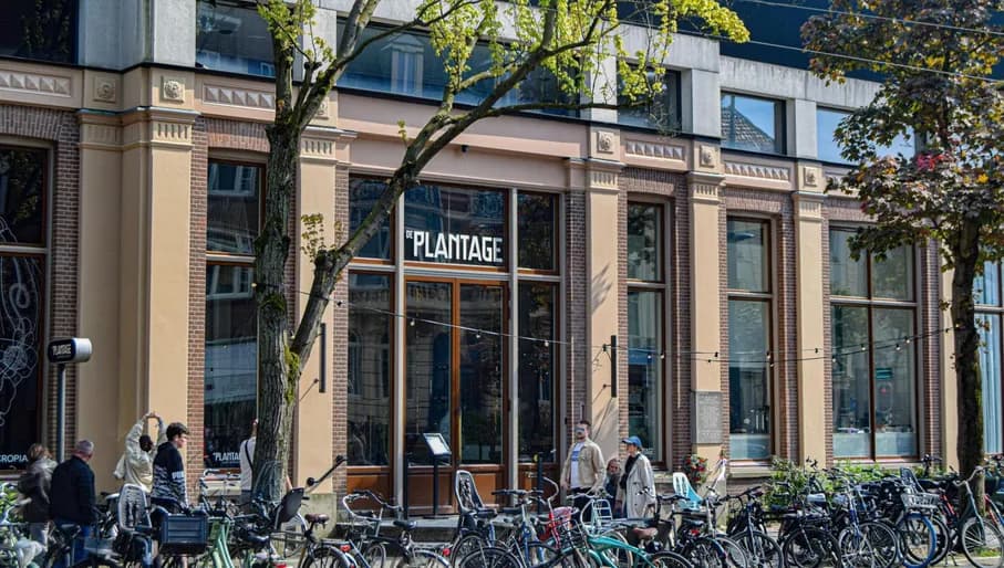 Exterior of Café-Restaurant De Plantage