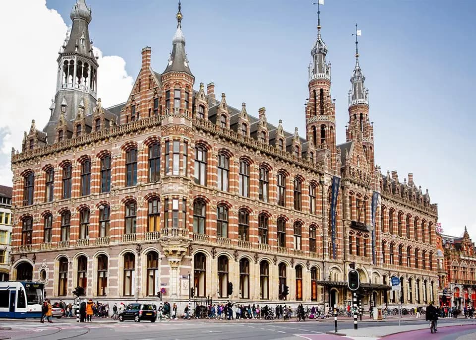 Magna Plaza