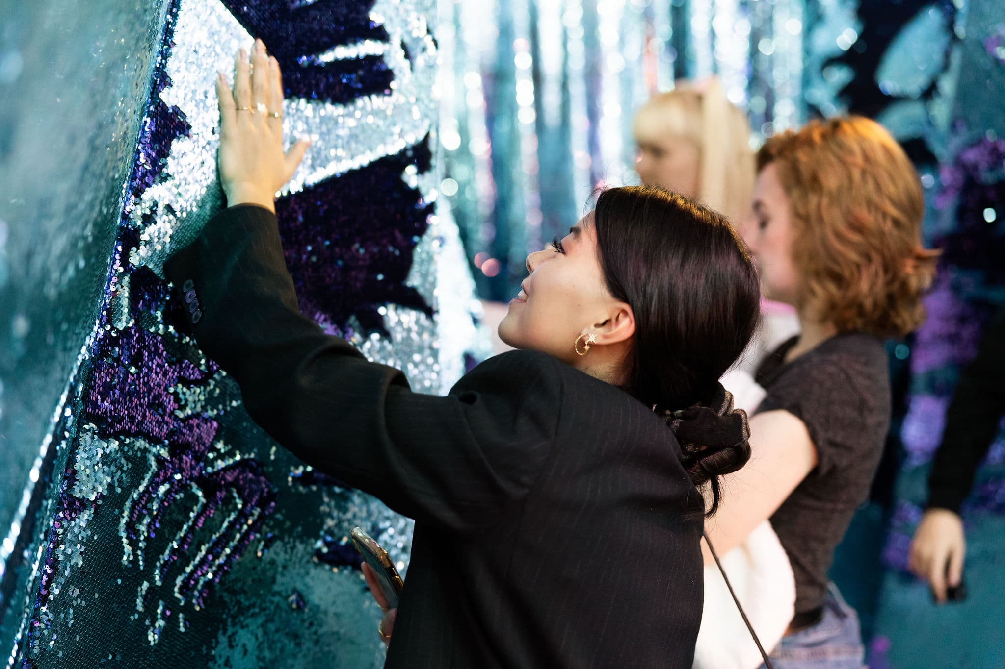 Glitter Walls