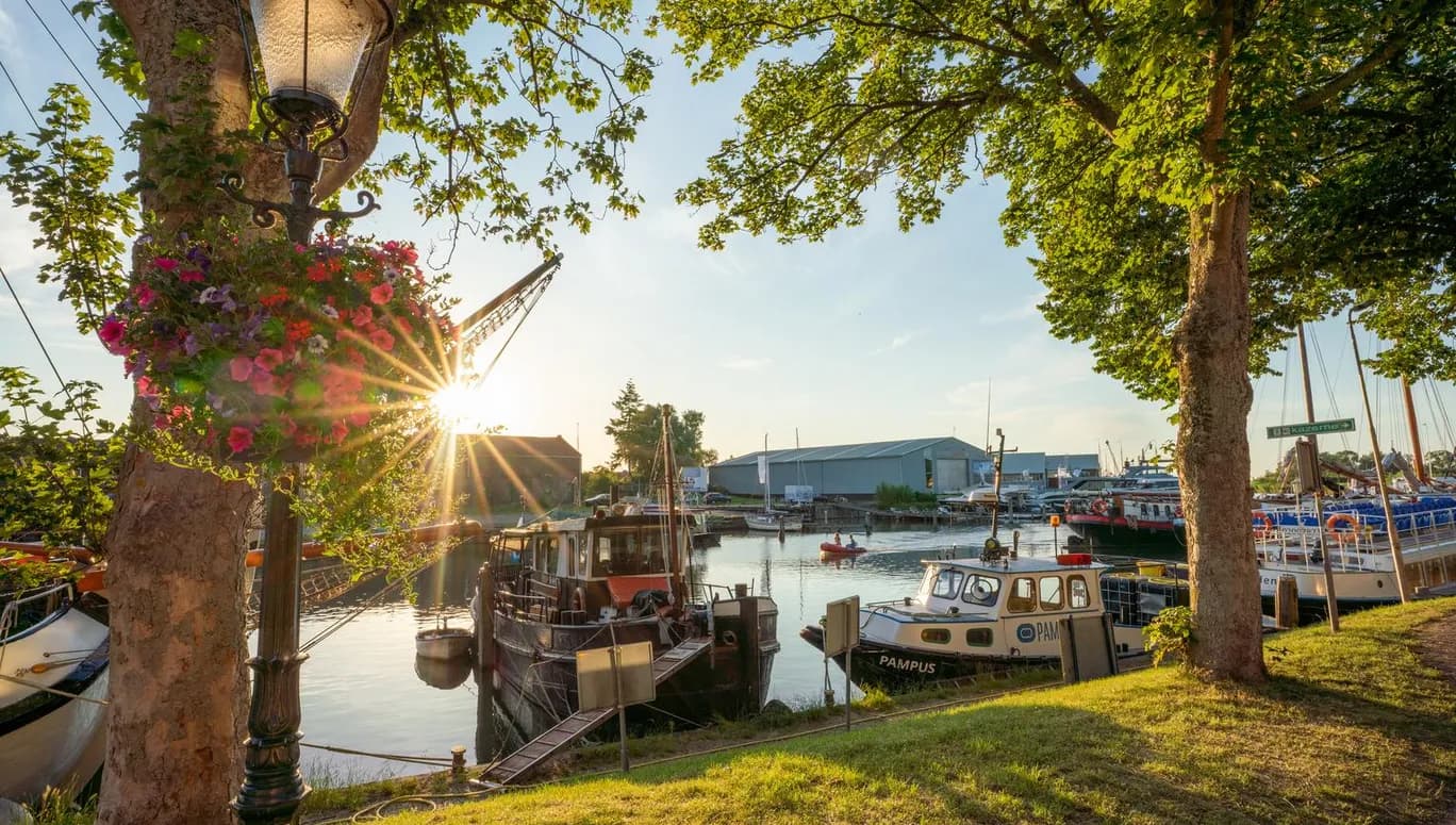 Docked boats at the Muiden lake.
