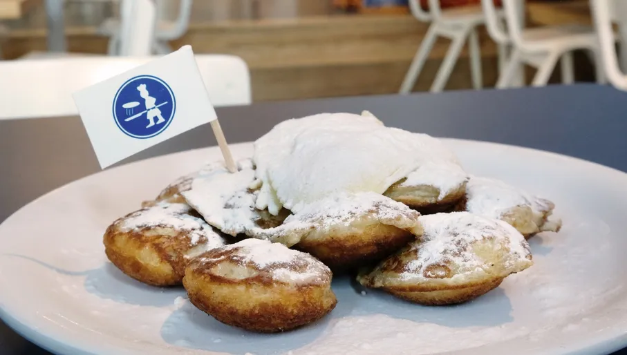 Pancakes Amsterdam restaurant poffertjes